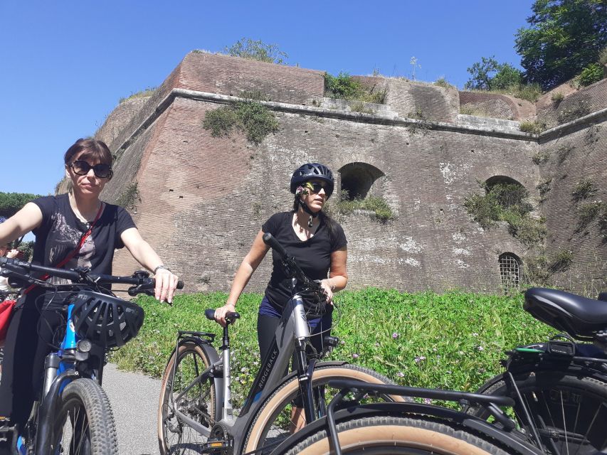 Rome: Appian Way E-Bike Tour Catacombs, Aqueducts & Picnic - The Aqueducts Park and Its Huge Arches