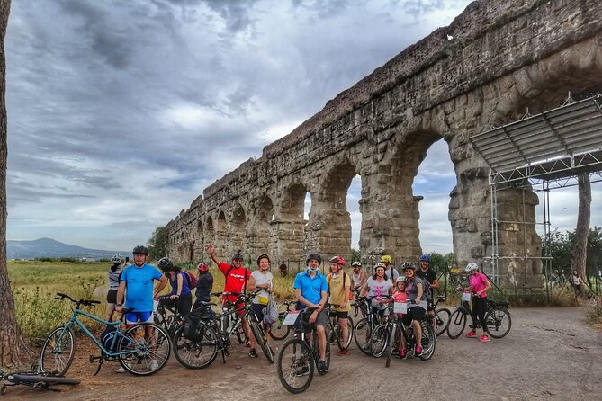 Rome:Appian Way E-bike Tour, Catacombs, Aqueducts & Transfer - Aqueduct Park and the wider countryside