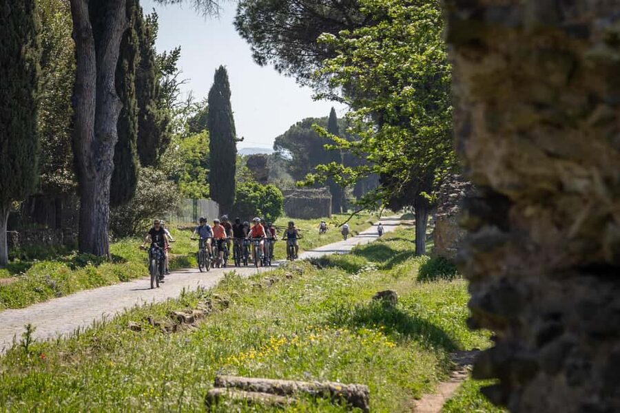Rome:Appian Way E-bike Tour with Catacombs, Aqueducts & Food - Riding beside the Villa of Maxentius and Cecilia Metella