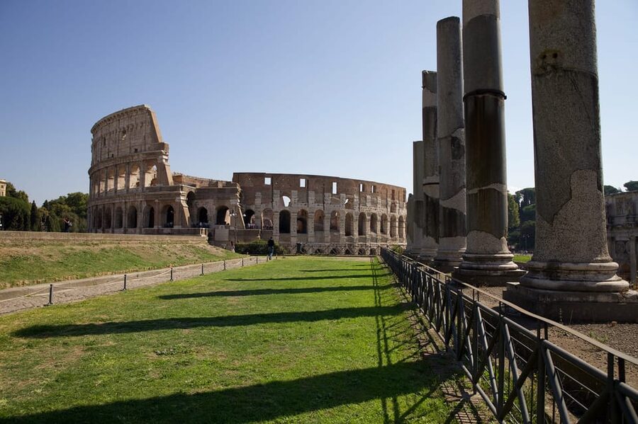 Rome: Arena Colosseum Tour with Arena Access - Arena access and the view from the floor
