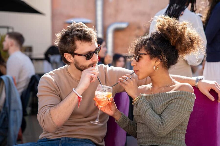 Rome: Bar Crawl with Local Guide & Drinks - Starting at Piazza della Madonna dei Monti