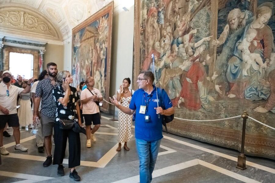 Rome: Breakfast & Tour of Vatican Museums & Sistine Chapel - The Hall of Maps and Papal Collections