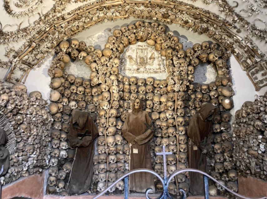 Rome: Catacombs and Capuchin Crypt Guided Tour with Transfer - Why this unusual Rome tour is worth your morning