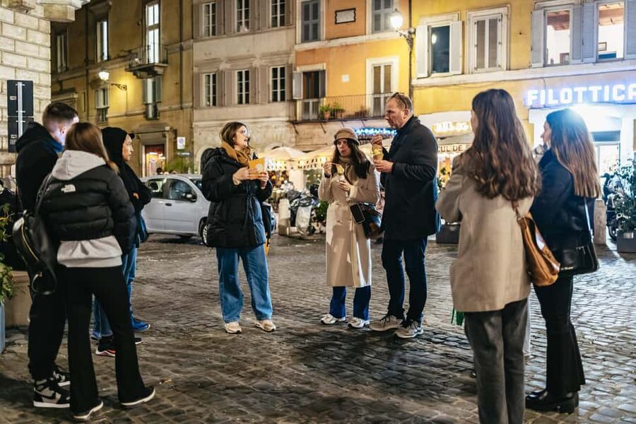 Rome: City Highlights Moonlight Walking Tour - Key points at a glance