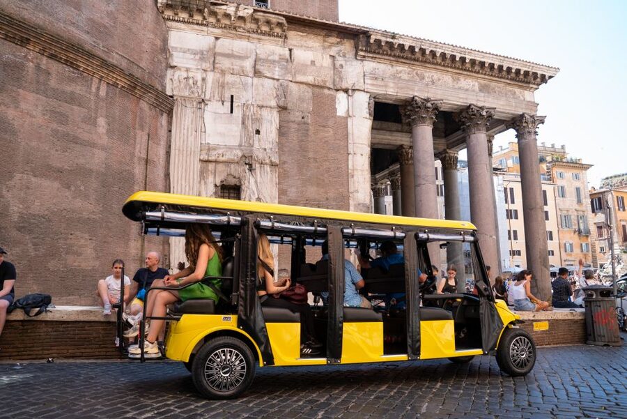 Rome: City Highlights Tour by Electric Golf Cart - Gelato at a local café