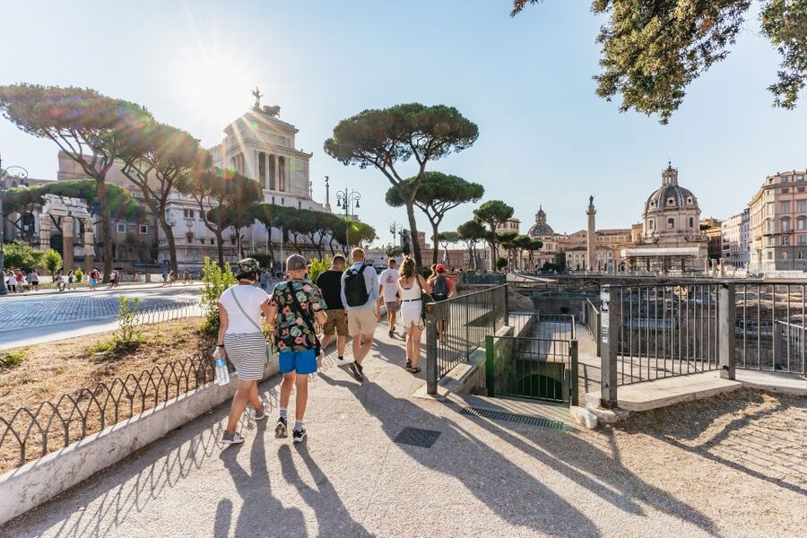 Rome: City Highlights Walking Tour - Trevi Fountain, Rome’s most famous water stop