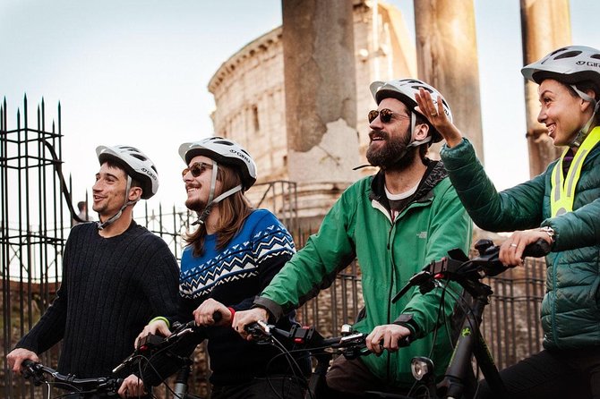 Rome City Small Group Bike Tour with quality Cannondale EBike - Piazza Navona, the Pantheon, and time to look around