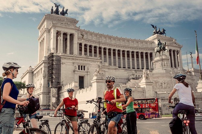 Rome City Small Group Bike Tour with quality Cannondale EBike - What the guides add
