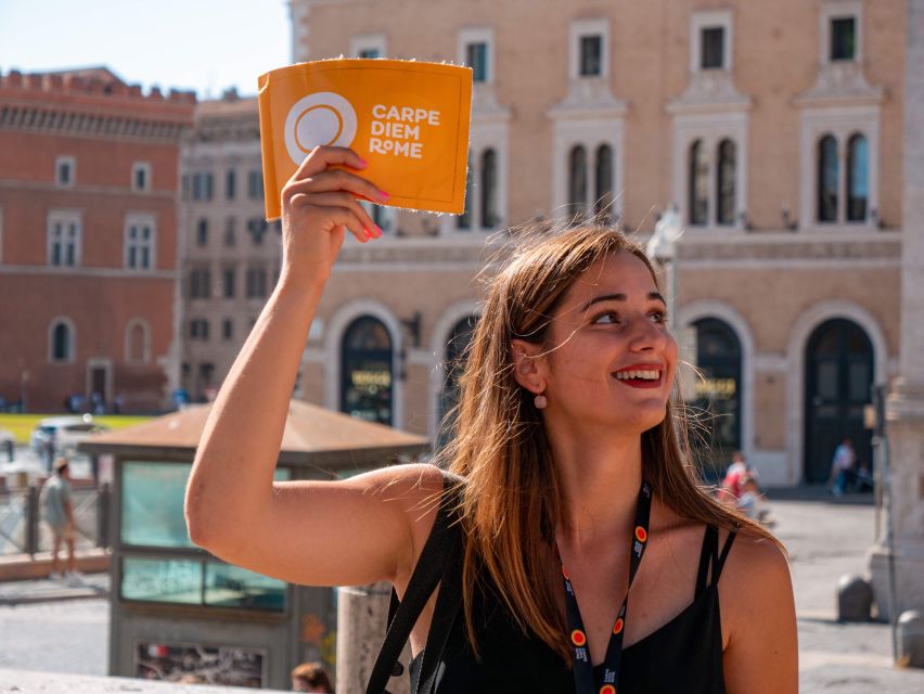 Rome: City Walking Tour in English or Spanish - Galleria Sciarra, a colorful surprise in the city center