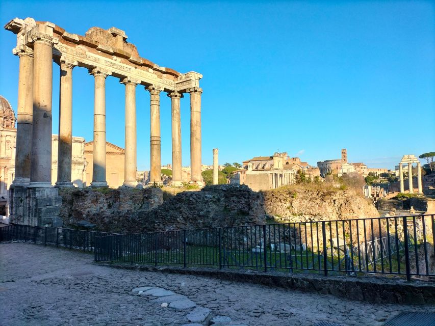 Rome: Colosseum and Ancient Rome Guided Walking Tour - The guide makes or breaks the experience