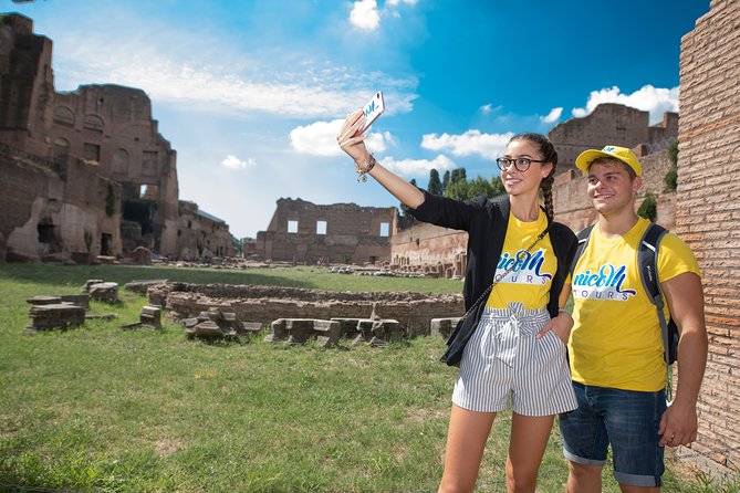 Rome: Colosseum Arena, Roman Forum & Palatine Hill Tour - The Roman Forum explains how ancient Rome worked
