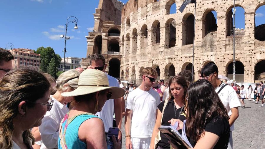 Rome: Colosseum Express Entry with Audio Guide App - Roman Forum: the political heart of ancient Rome