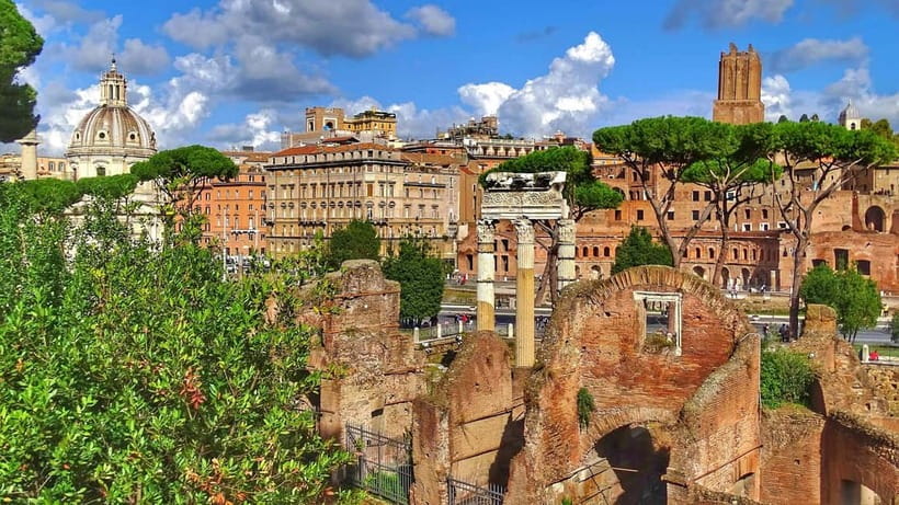 Rome: Colosseum Express Entry with Audio Guide App - Timing, seasonal hours, and physical effort