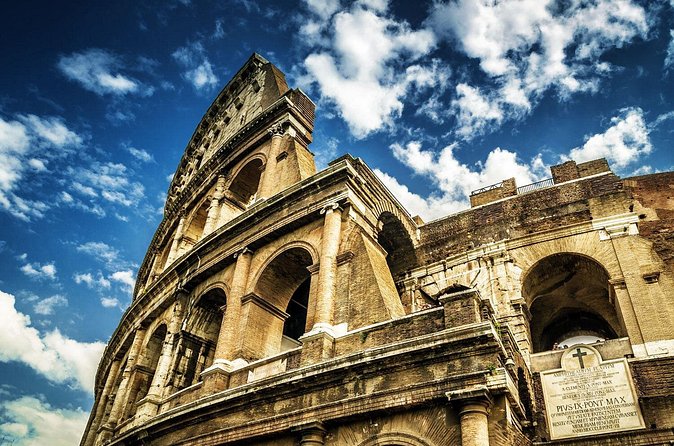 Rome: Colosseum Express Guided Tour - Photo stops and practical picture advice