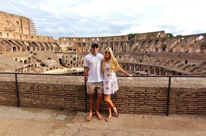 Rome: Colosseum Express Guided Tour - Guide style and group experience