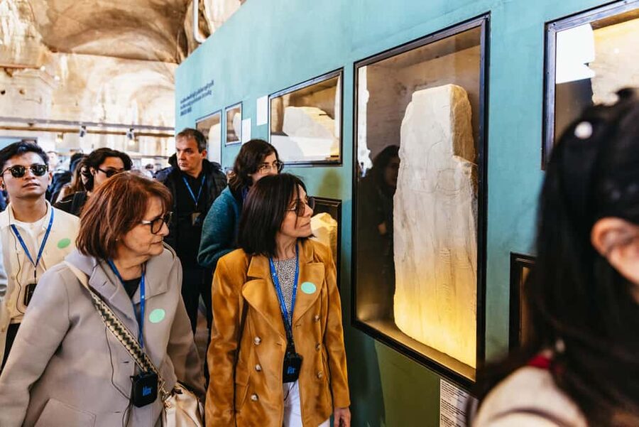Rome: Colosseum, Forum & Palatine Hill Tour & Optional Arena - Priority entry and the real value of the price