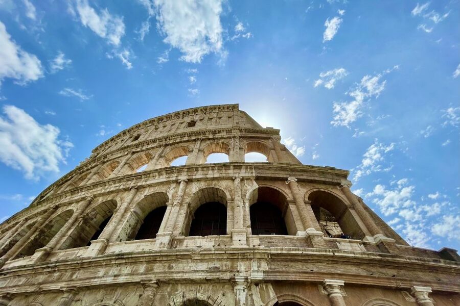 Rome: Colosseum Guided Tour with Entry Tickets - What this one-hour Colosseum tour really gives you