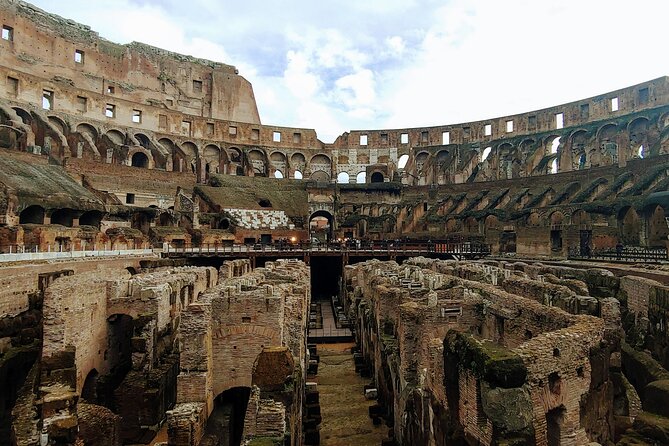Rome: Colosseum Guided Tour with Roman Forum and Palatine hill - Why a guided visit helps at the Colosseum