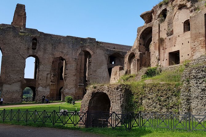 Rome: Colosseum, Palatine Hill and Roman Forum Guided Tour - Why this Rome tour works as a first look