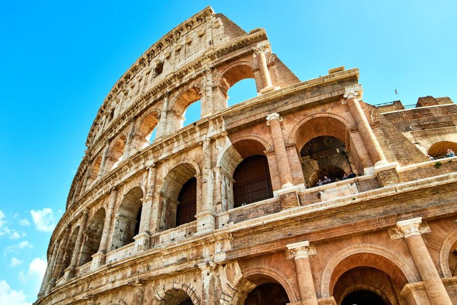 Rome: Colosseum, Palatine & Roman Forum Tour w/Entry Ticket - The second level offers the best all-around views