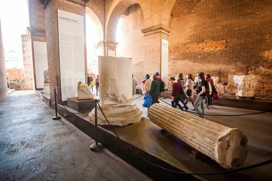 Rome: Colosseum, Palatine & Roman Forum Tour w/Entry Ticket - Finding Largo Gaetana Agnesi at the Colosseum Metro