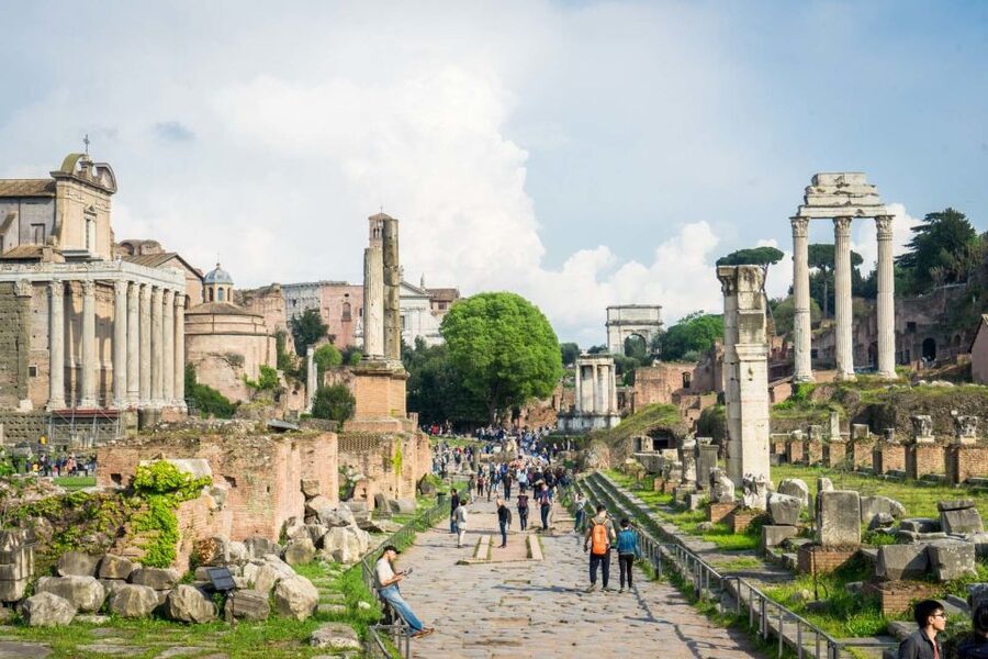 Rome: Colosseum, Roman Forum and Palatine Hill Group Tour - Palatine Hill and the imperial view