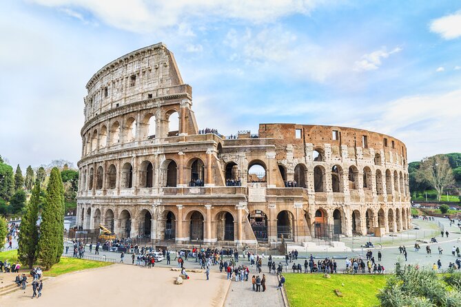 Rome: Colosseum, Roman Forum And Palatine Hill Guided Tour - Walking through the Roman Forum