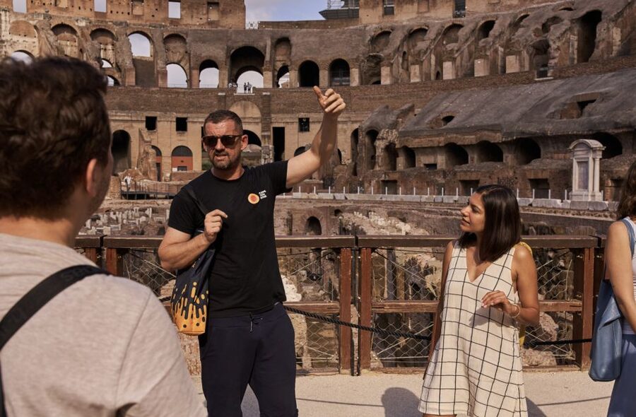 Rome: Colosseum, Roman Forum & Palatine Hill Guided Tour - What the Guides Add to the Experience