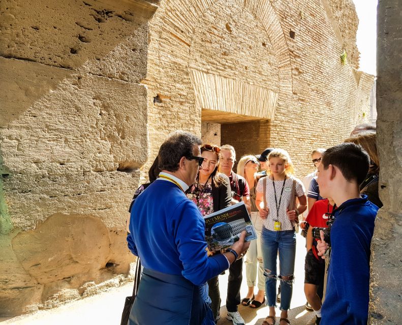 Rome: Colosseum, Roman Forum & Palatine Hill Tour - Language, comfort, and what to bring