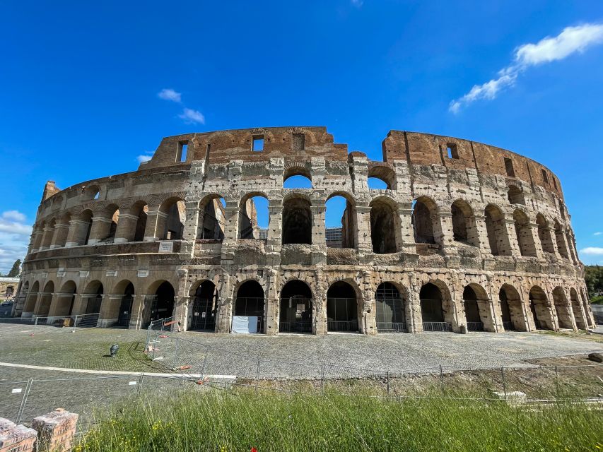 Rome: Colosseum Tour with Access to the Gladiator Arena - What the arena floor adds to the visit