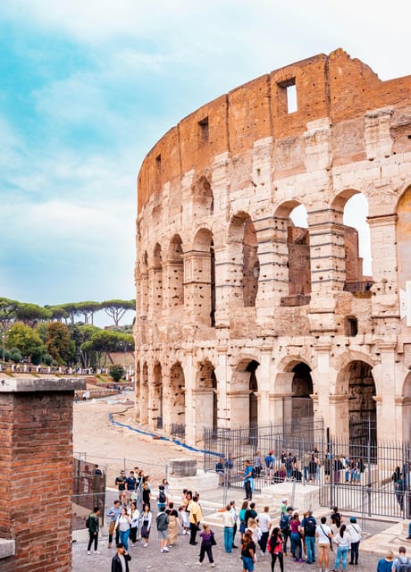 Rome: Colosseum with Access to Arena Floor and Ancient Rome - Using the audio app without getting lost