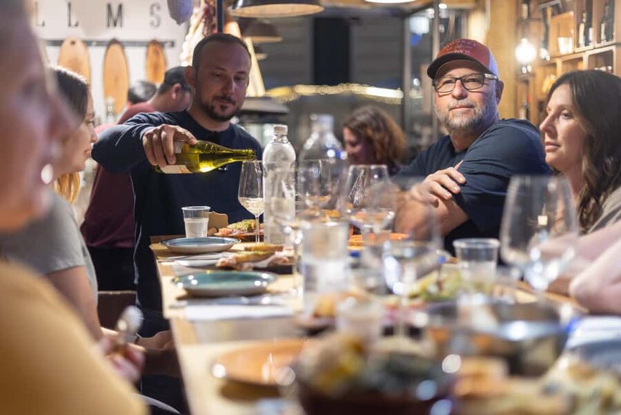 Rome: E-Bike Night Tour with Food and Wine Tasting - Campo de’ Fiori and the mid-tour food stop