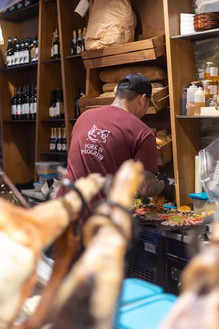 Rome: E-Bike Night Tour with Food and Wine Tasting - What the guides add to the ride