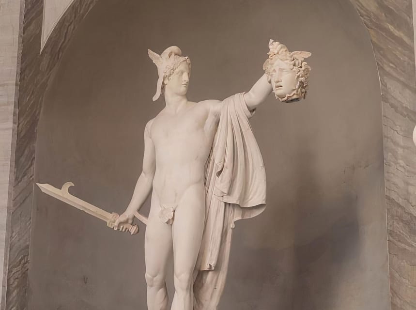 Rome: Early Vatican Museums & Sistine Chapel Tour - Gallery of Tapestries and the route to the chapel
