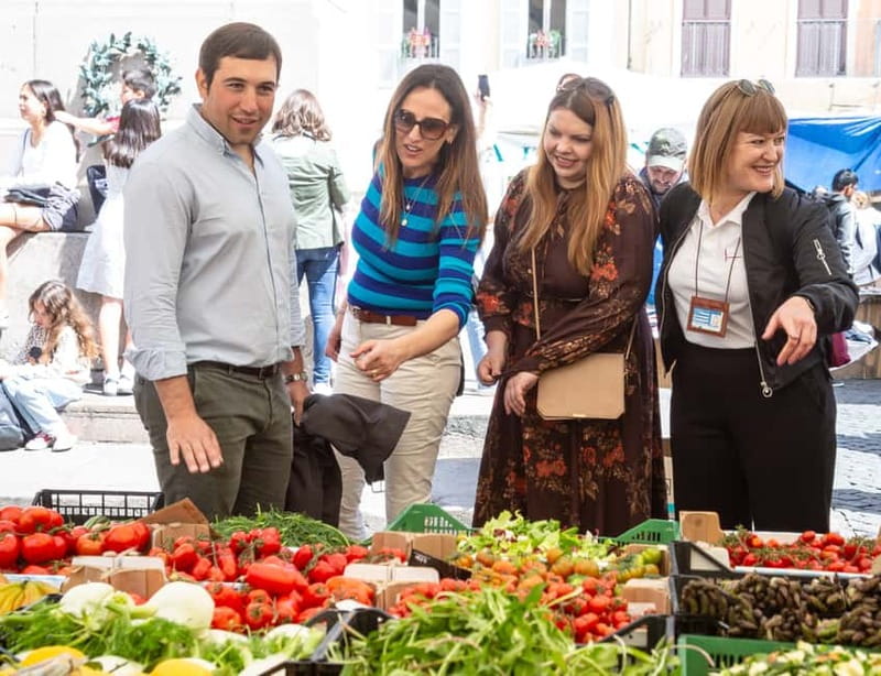 Rome: Eat Like a Roman Ghetto & Campo de' Fiori Food Tour - Campo de’ Fiori and the morning market