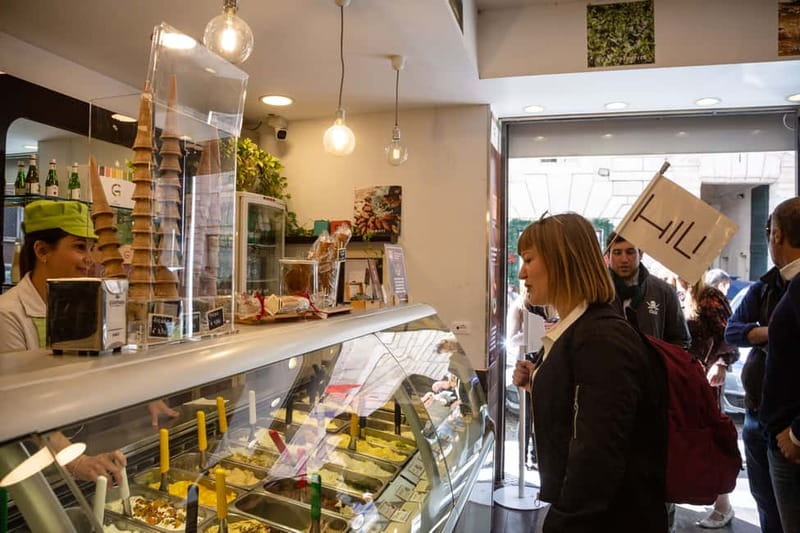 Rome: Eat Like a Roman Ghetto & Campo de' Fiori Food Tour - Finishing with gelato near the Pantheon