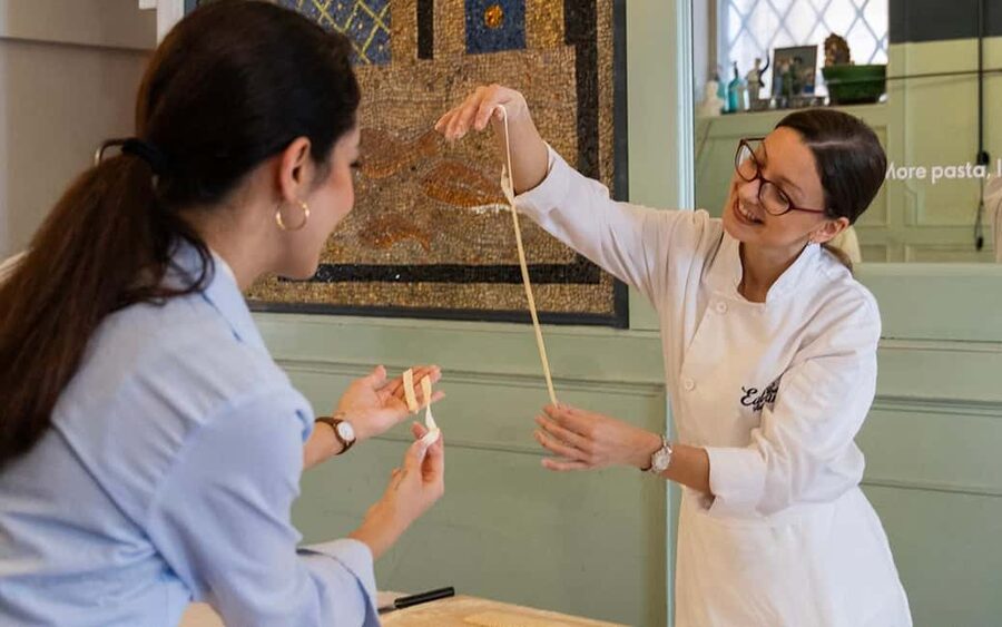 Rome: Enjoy Spritz and Pasta Making in Piazza Navona - Should you book the pasta and Spritz class?