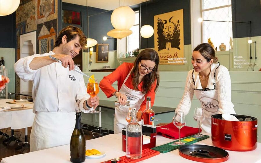 Rome: Enjoy Spritz and Pasta Making in Piazza Navona - The instructors make the difference