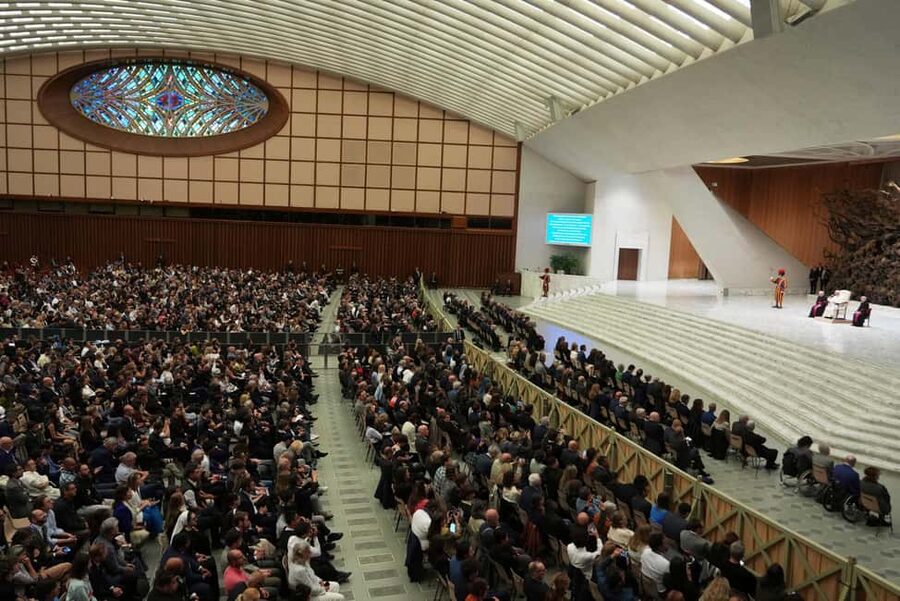 Rome: Escorted Papal Audience Experience with Entry Ticket - Who Should Book This Experience