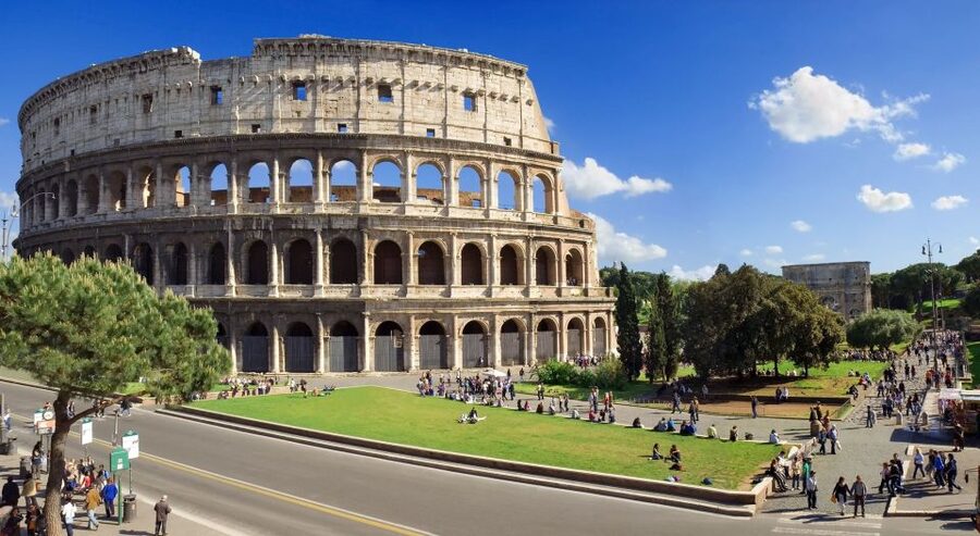 Rome: Exclusive Colosseum Underground and Roman Forum Tour - The guides make the difference