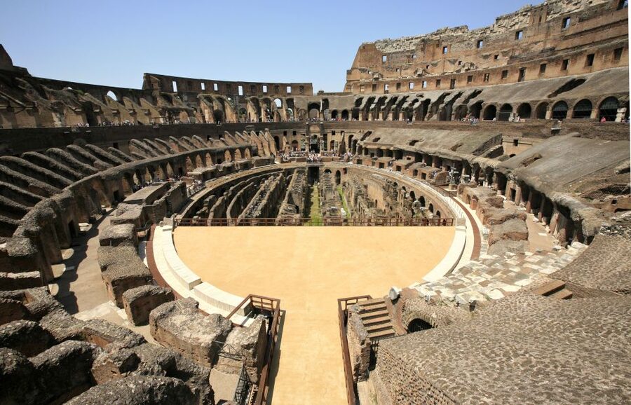 Rome: Exclusive Colosseum Underground and Roman Forum Tour - Six people changes the pace