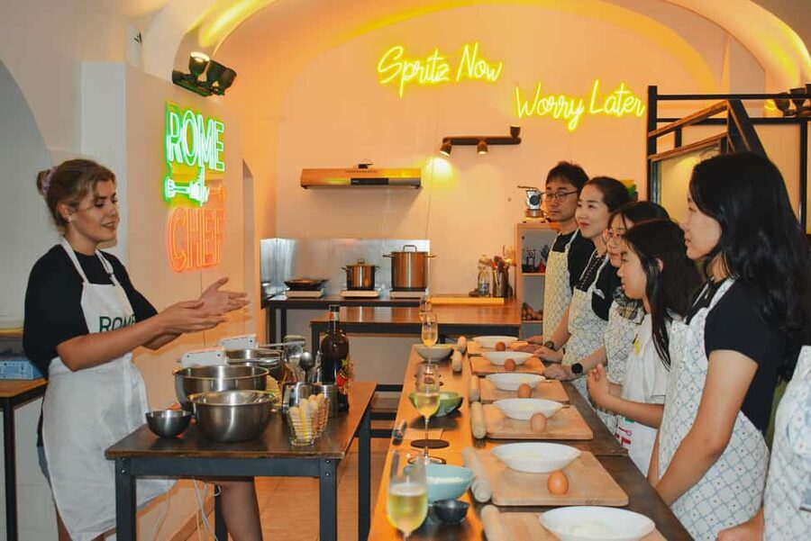 Rome: Family-Friendly Pasta and Tiramisu Cooking Class - Carbonara or cacio e pepe, two very Roman choices