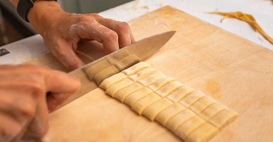 Rome: Fettuccine and Tiramisu Cooking Class with Wine - What the group setting is really like