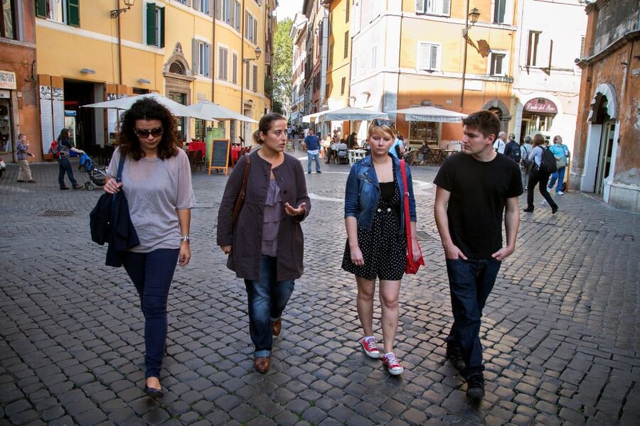 Rome: Food & Wine Tour of Campo de Fiori, Ghetto, Trastevere - Pizza bianca and mortadella: Rome’s practical snack