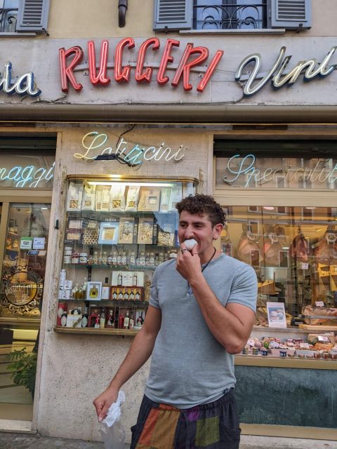 Rome: Food & Wine Tour of Campo de Fiori, Ghetto, Trastevere - Trastevere: pasta, shops, and a proper finish with gelato