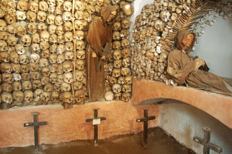 Rome: Guided Catacombs Tour & Capuchin Crypt (Audio Guide) - From Piazza d’Ara Coeli to the Roman catacombs