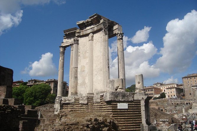 Rome: Guided Group Tour of Colosseum, Roman Forum & Palatine Hill - Meeting point and practical planning