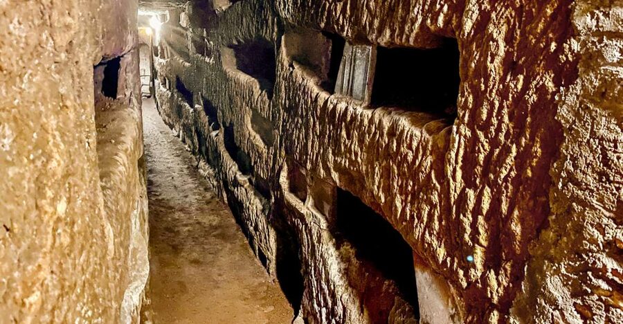 Rome: Guided Roman Catacombs Tour with Transfers - Biblical Frescoes and the Shift From Pagan Rome
