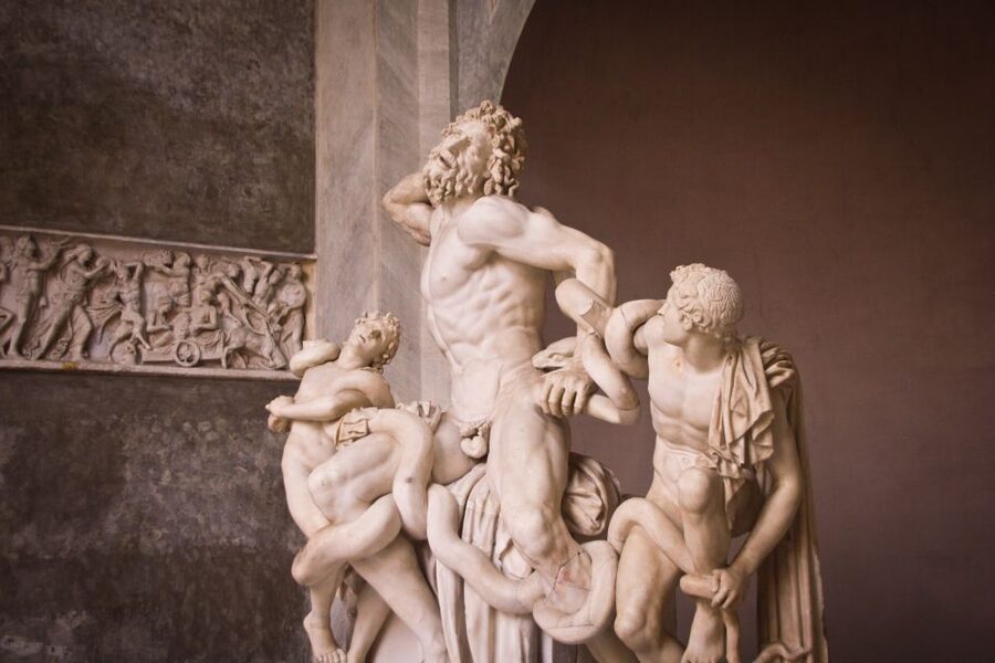 Rome: Guided Tour of St. Peter’s Basilica & Panoramic Dome - Up to the dome, first by elevator