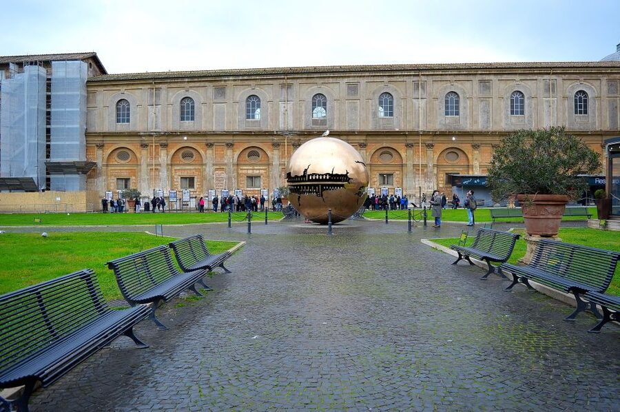 Rome: Guided Tour of St. Peter’s Basilica & Panoramic Dome - The highest point rewards the effort